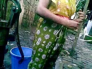 सेक्सी श्यामला रगड़ के लिए एक तंग किशोर बिल्ली पंजाबी में सेक्सी मूवी है