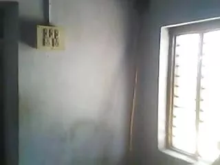 अविस्मरणीय शॉर्टहायर-बीबीडब्ल्यू मिल्फ - डिल्डिंग और पोज़िंग सेक्सी वीडियो मूवी में