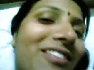 Footjob सह सेक्सी एचडी मूवी सनी लियोन