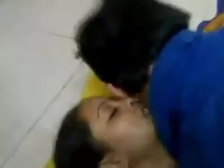 गर्म शरीर के साथ गर्म किशोर सेक्सी मूवी एचडी हिंदी में गड़बड़ है