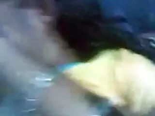 यूरो लड़कियां अपने सींग वाले स्टड के लिए आश्चर्यचकित सेक्सी मूवी हीरोइन की हैं