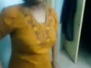 हार्डकोर स्टड हो रही clamps भोजपुरी सेक्सी मूवी पर उसकी डिक