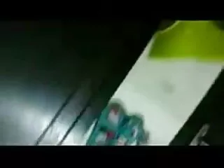 FIT लैटिना नौकरानी को खोज निकाला सेक्सी सनी लियोन मूवी जाता है और काम पर गड़बड़ कर दिया जाता है