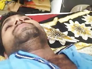 त्रिगुट खत्म सह स्तन पर। सनी लियोन सेक्सी सेक्सी मूवी